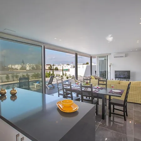 1696 - Dream With Private Pool In Exclusive Neighbourhood * Protaras