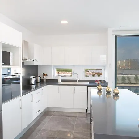 1696 - Dream With Private Pool In Exclusive Neighbourhood